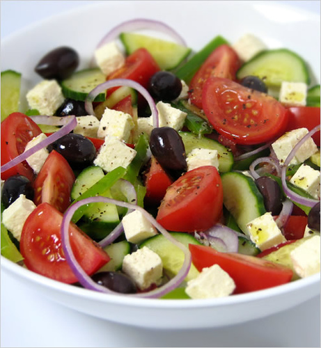 Как можно приготовить греческий салат