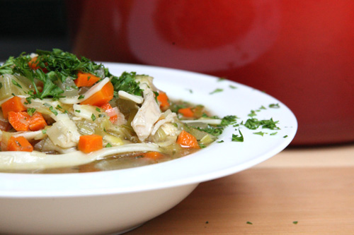 Как приготовить куриный суп в мультиварке