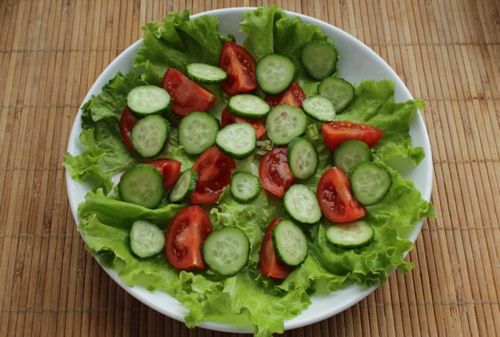 готовим салат из курицы и овощей
